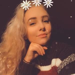 Meet your Posher, Candace